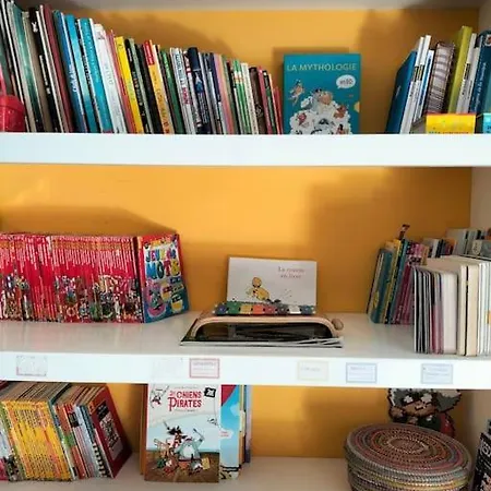 Maison De 10 P. Centre Les Baronnies Hébergement de vacances *